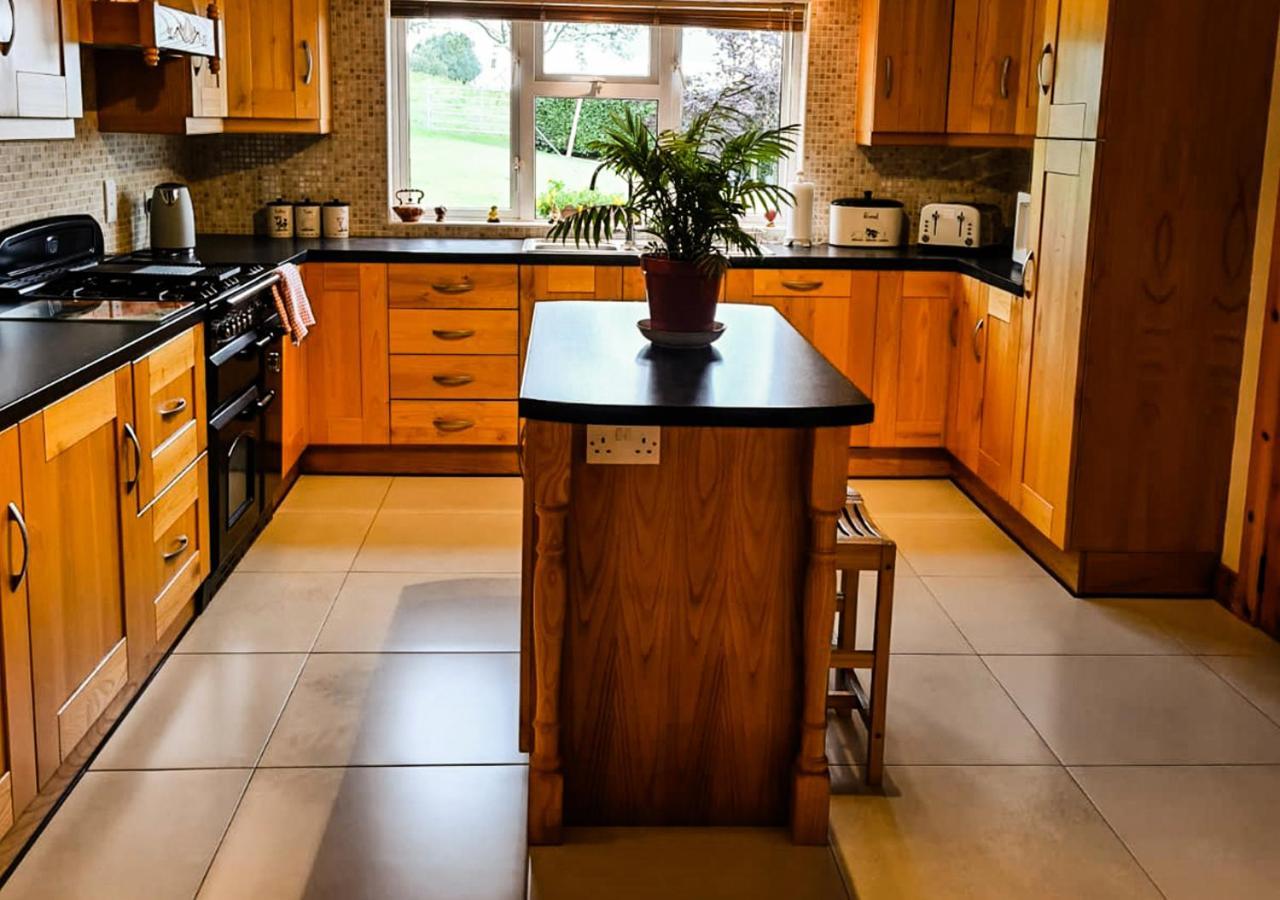 Moat Holiday Rental Lisnaskea Ngoại thất bức ảnh
